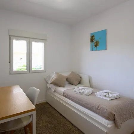 Brian By Costablancarent Denia